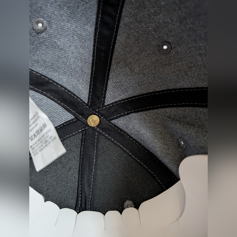 Volcom Emboss Stone Flex Fit Cap OS - Picture 10 of 12